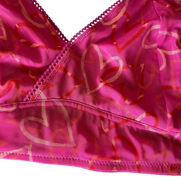 NWT ARIZONA BODY Bralette XXL Pink Graffiti Heart Print Mesh Bra Wireless Light - Picture 4 of 10